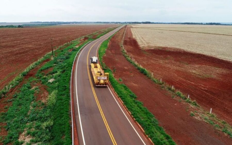 Reinaldo Azambuja autoriza pavimentação de duas rodovias em Sidrolândia nesta segunda