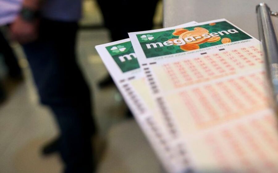 Ninguém acerta a Mega-Sena e prêmio acumula em R$ 7 milhões