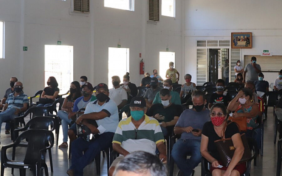 Sábado tem vacinação contra Covid em Coxim