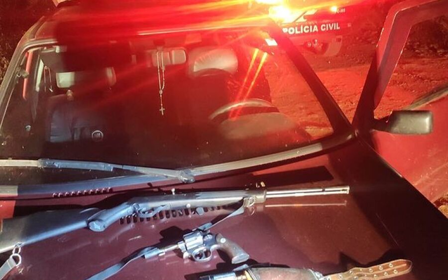 Ação conjunta apreende duas armas e prende dois por porte ilegal 
