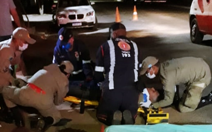 Homem fratura o pé após ser atropelado ao sair de supermercado em Coxim