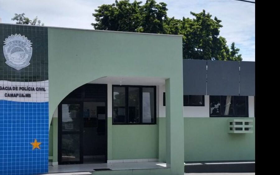 Homem não aceita término, tenta invadir casa da ex e ainda destrói moto em MS