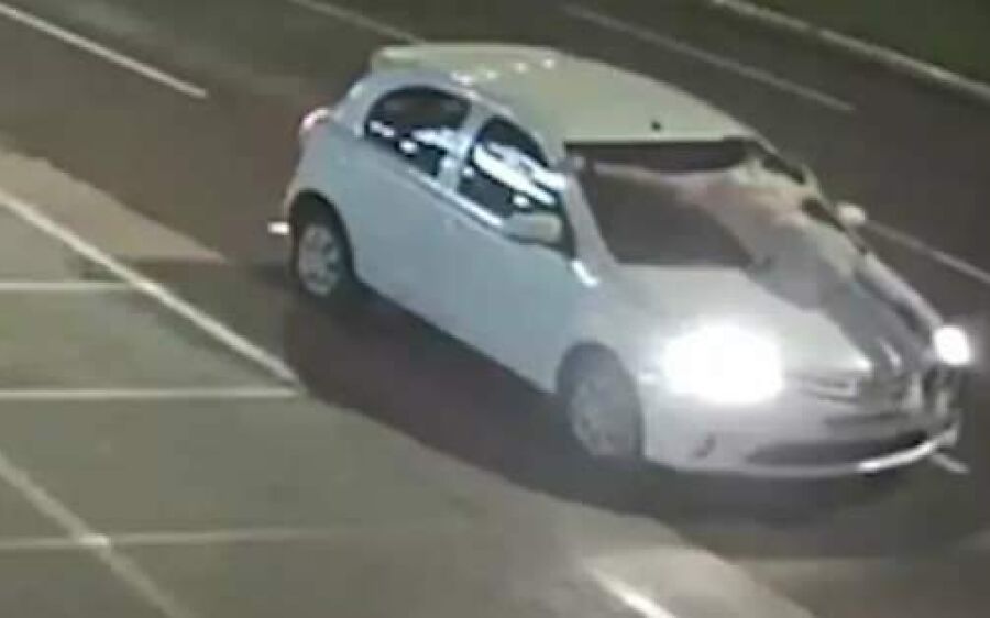 Rafael dirigia a 95 km/h com namorada em cima do capô quando causou acidente