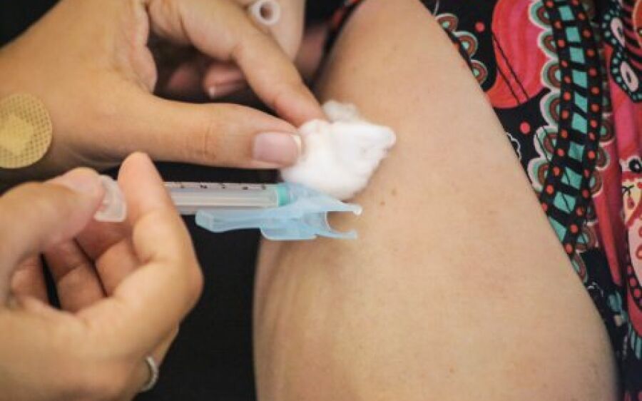 Vacinação contra covid segue em Campo Grande com aplicação da 2ª dose nesta terça-feira