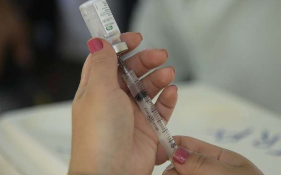 Ministério autoriza prefeituras a ampliarem vacinação contra gripe