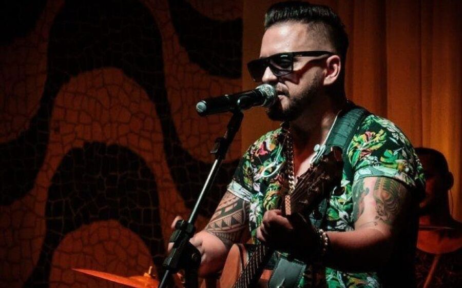Morre o cantor sertanejo Kleber,  dupla com Kaue, de Covid-19