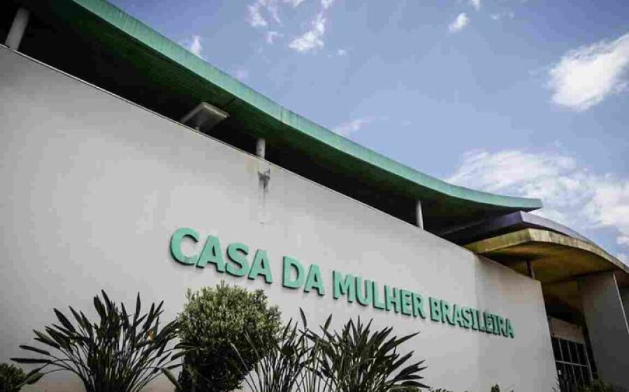Tarado usa vídeos íntimos da namorada para coagir pelo estupro da enteada