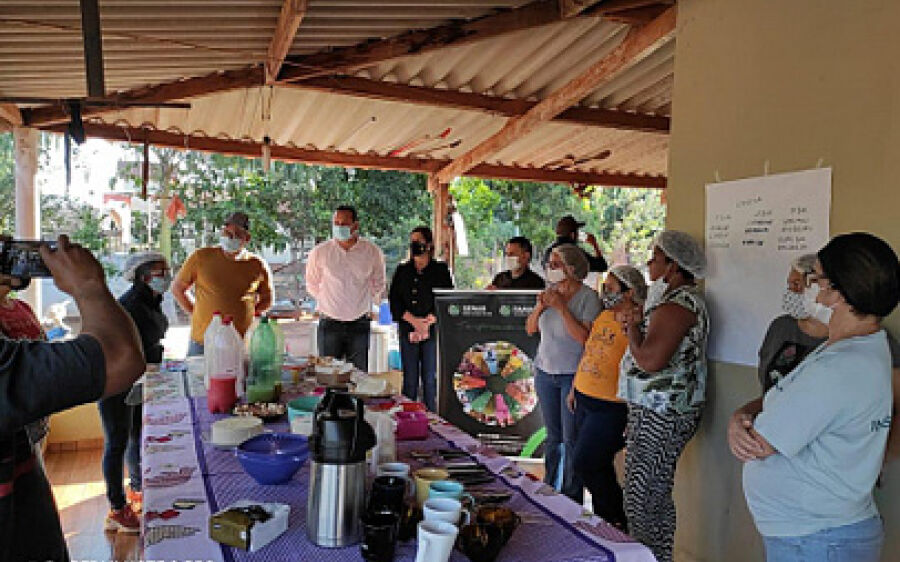 Moradores do Alves Planalto participam  de curso de derivados do Leite