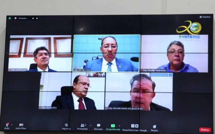 Deputados estaduais  aprovam prioridade na vacinação para líderes religiosos