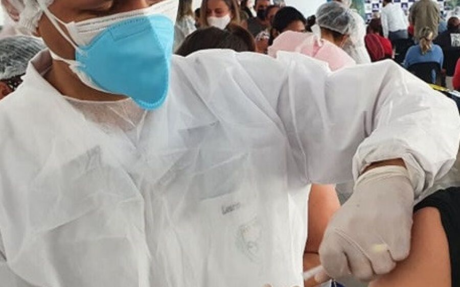 Coxim imuniza 621 pessoas durante ‘Vacinaço no sábado contra o Coronavirus