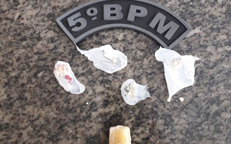 Polícia Militar prende jovem por resistência e porte de drogas em Coxim