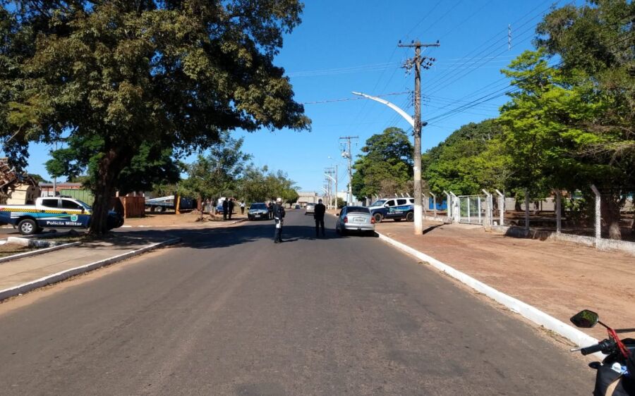Polícia Militar realiza blitz em Coxim
