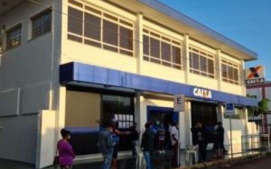 Caixa abre 10 mil vagas de emprego
