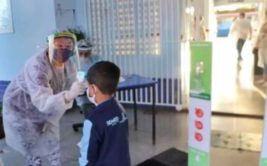 Volta às aulas coincide com onda de frio e crianças tendem a ficar mais doentes