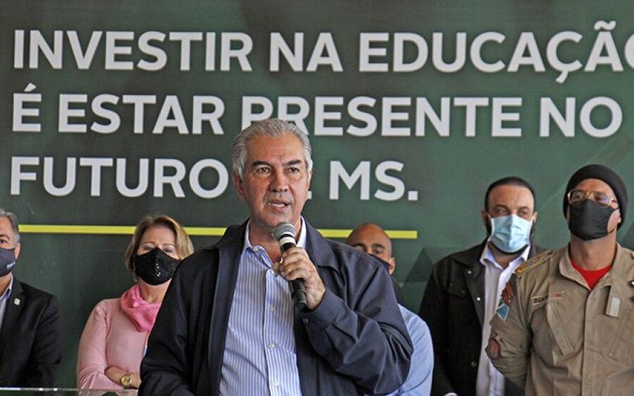 Na volta às aulas, Reinaldo Azambuja destaca investimento de R$ 289 milhões em reformas de escolas