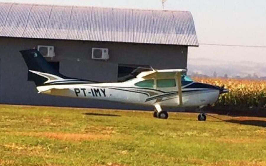 Avião de sul-mato-grossense é apreendido com 243 quilos de cocaína em aeroporto