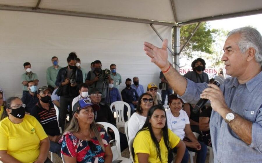 Reinaldo Azambuja leva dignidade aos moradores de Porto Esperança com água tratada e estrada