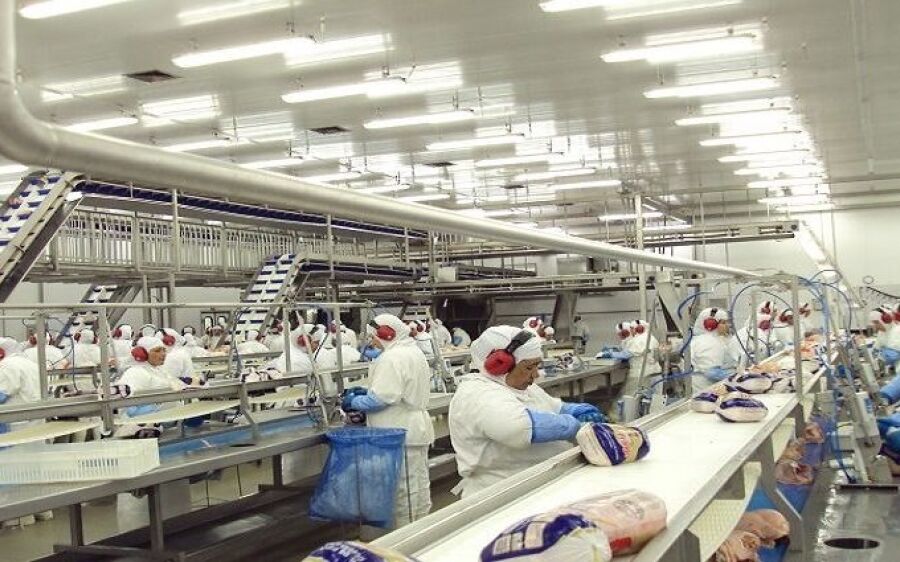 Medidas de biossegurança e vacinação de funcionários ajudam setor industrial em MS