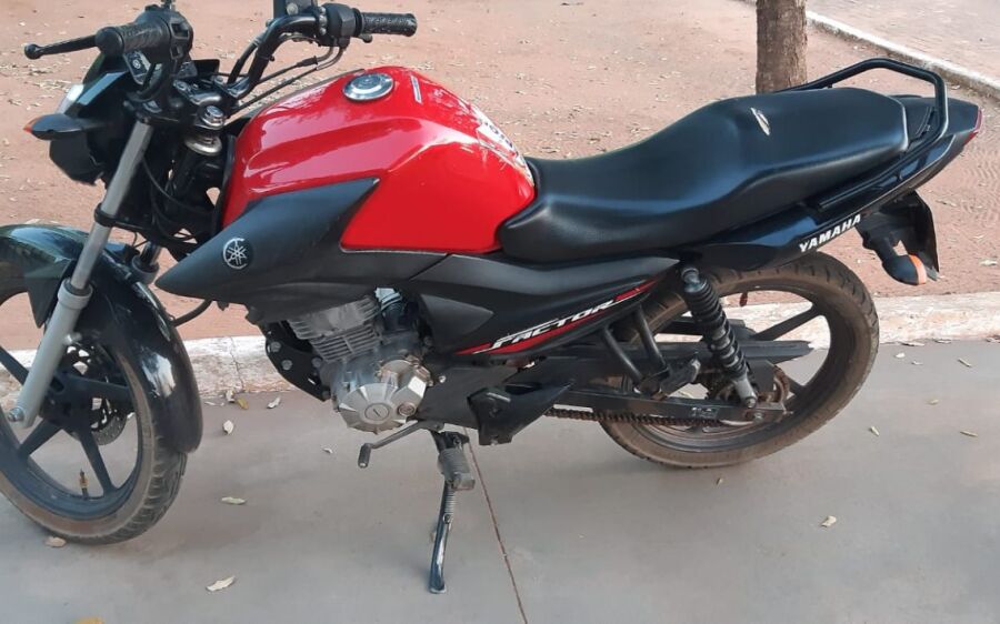 Polícia Militar prende jovem por direção perigosa e apreende moto irregular em Coxim
