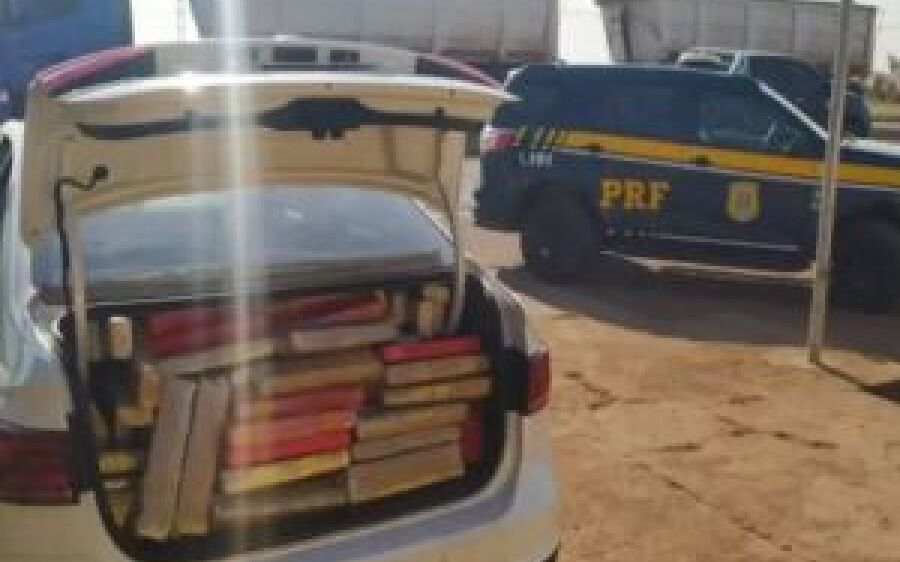 PRF apreende veículo com 409 Kg de maconha em São Gabriel do Oeste