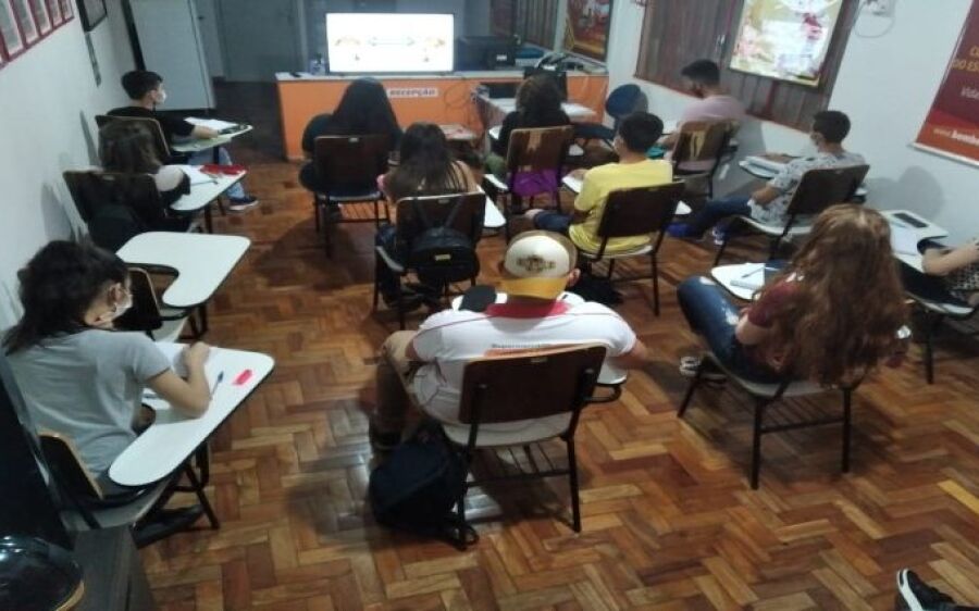 Corpo de Bombeiros passa a oferecer cursinhos para Enem em todos os quartéis do Estado