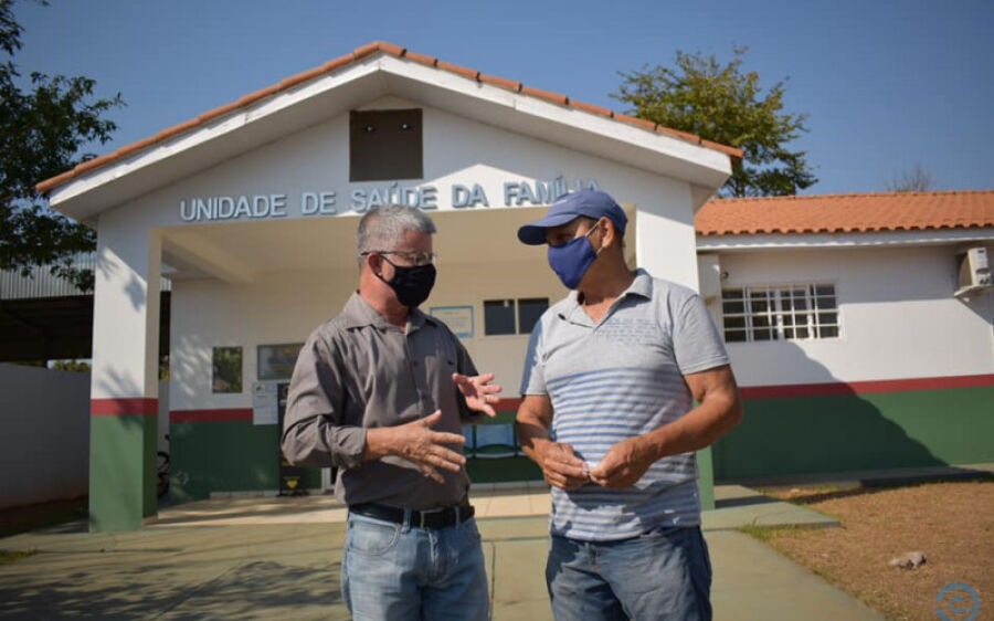 Prefeito volta a flagrar ausência de médico em unidade de Saúde e promete providências