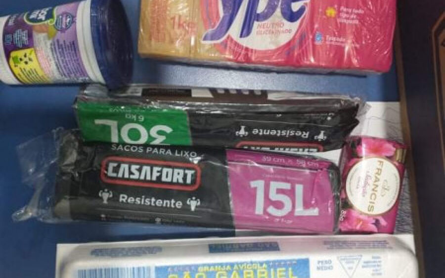 Jovem é presa ao tentar furtar produtos em supermercado da região norte