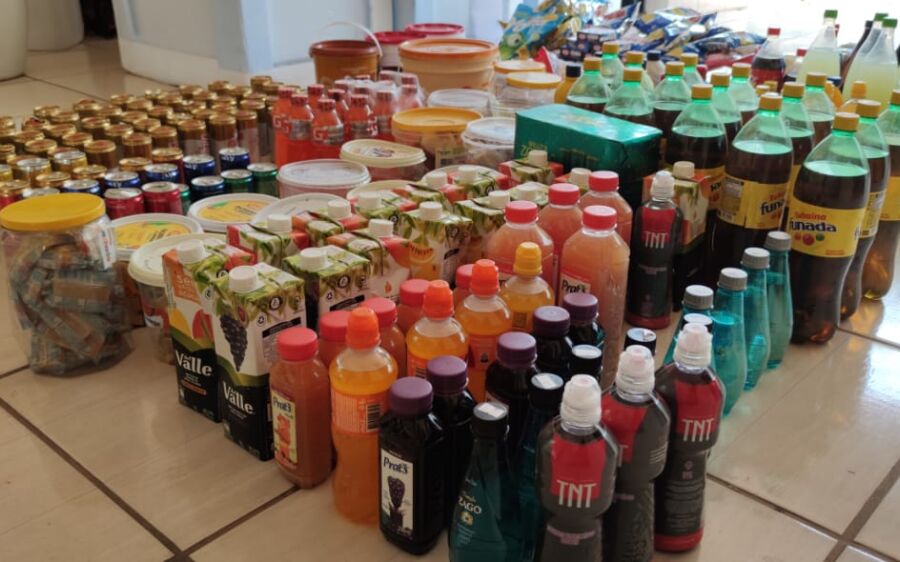 Vigilância Sanitária autua 6 estabelecimentos e apreende cerca de 700 itens vencidos em Coxim