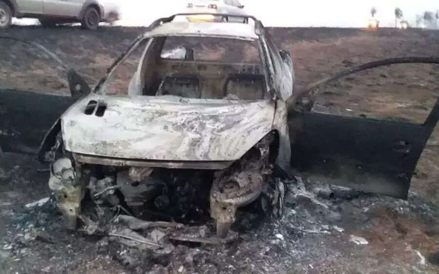 Motorista e passageiro de picape morrem carbonizados ao tentar atravessar incêndio às margens da MS