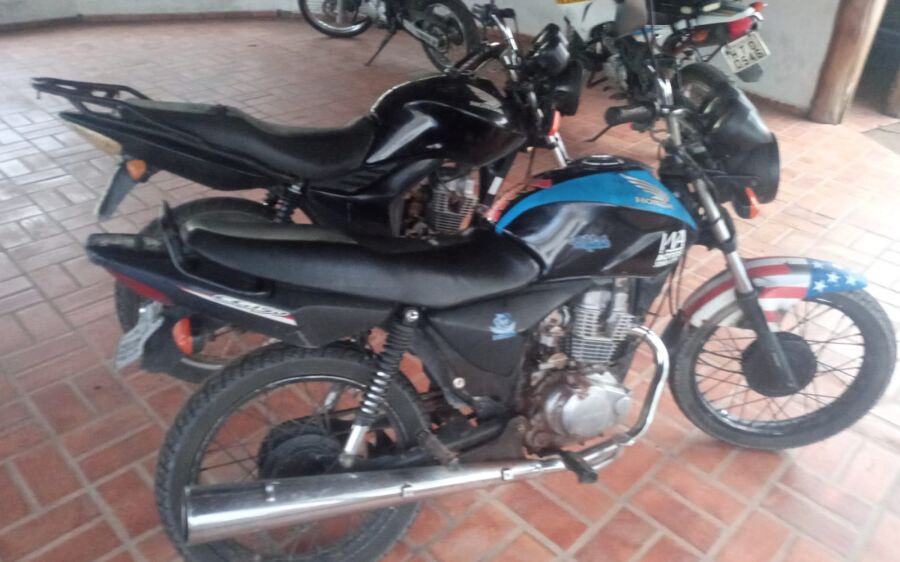 Polícia Militar apreende motocicletas irregulares em Alcinópolis