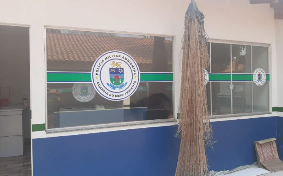 PMA desmonta acampamento à margem do rio Taquari e apreende rede de pesca