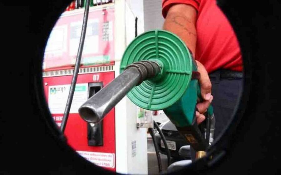 De R$ 4,49 a R$ 6,45: Entenda o que causou a disparada do preço da gasolina em MS