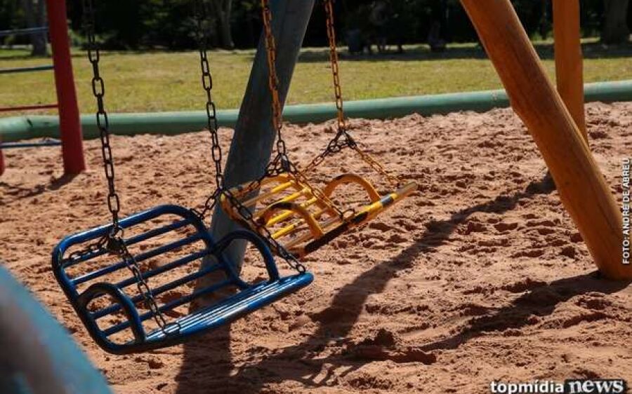 Polícia prende homem que enforcou filha de 7 anos com mangueira