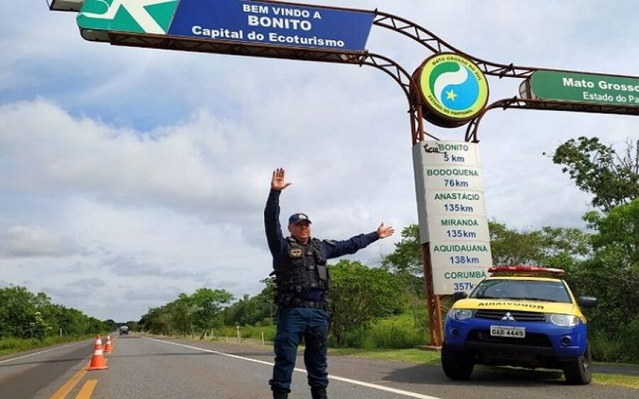 Operação Independência: Polícia Militar Rodoviária emite 501 multas e apreende 300kg de drogas
