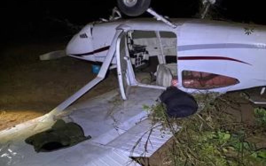 Avião com quase 300 kg de cocaína que saiu da Bolívia cai em MT e piloto é preso