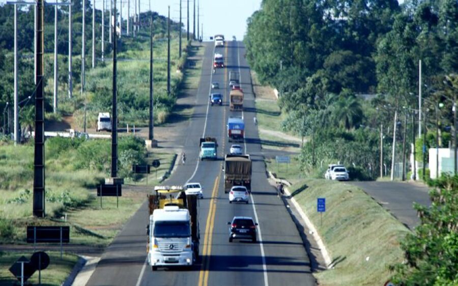 Polícia Militar Rodoviária e PRF orientam motoristas sobre bloqueios em rodovias no Estado