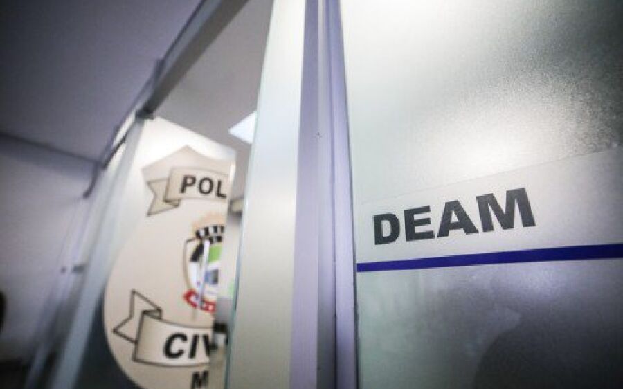 Jovem é estuprada pelo sogro da irmã ao dormir na casa do cunhado em Campo Grande
