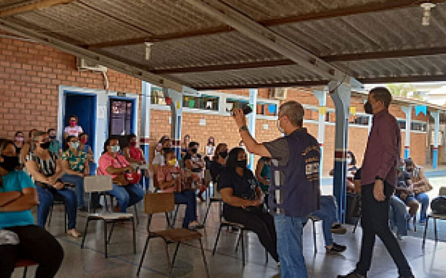 Servidores recebem orientações para volta às aulas seguras