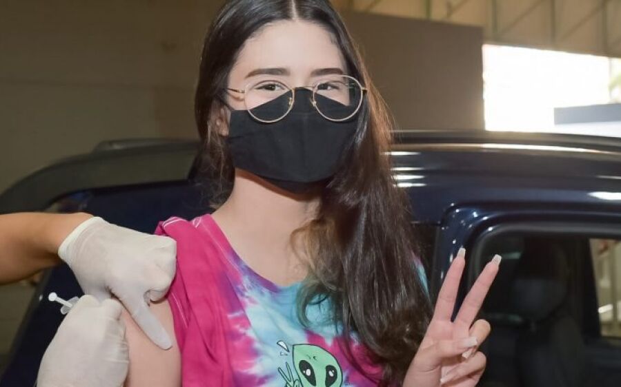 MS não vai seguir indicação de Ministério e vacinação de adolescentes continua no Estado