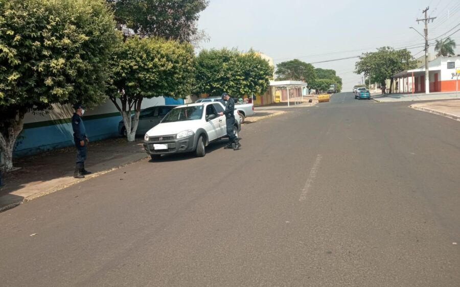 Polícia militar realiza blitz em Alcinópolis