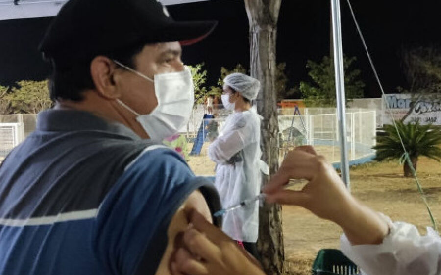 Coxim promove três noites de “Vacinação da Praça” contra o Coronavírus