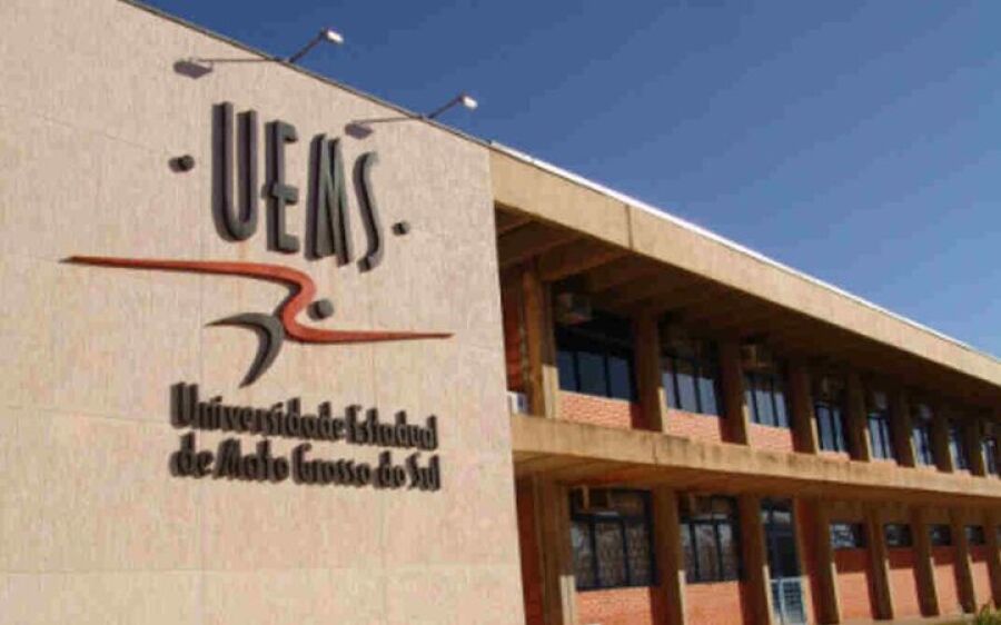 Servidor é investigado por piadas sexuais contra alunas e servidoras da Uems