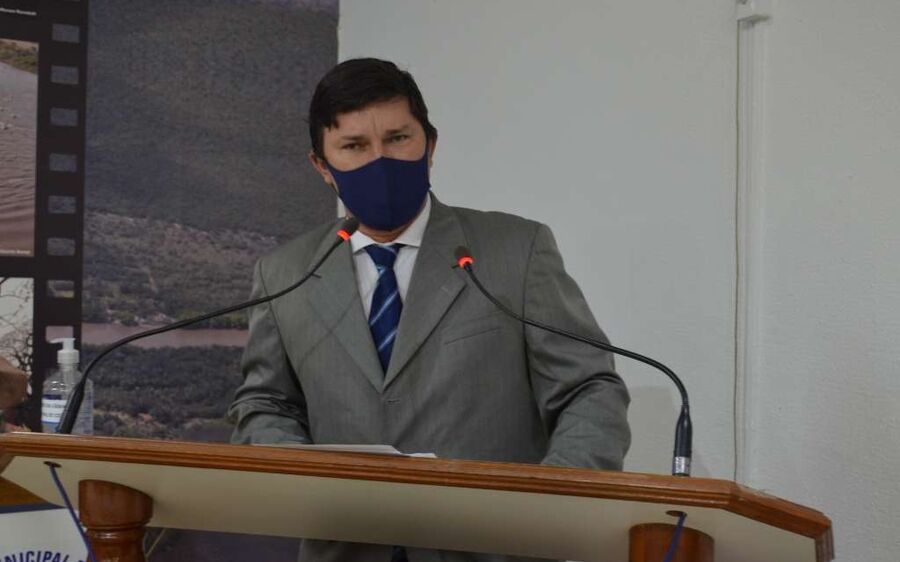 Flávio Duarte solicita obras de infraestrutura para atender bairros e assentamentos da cidade