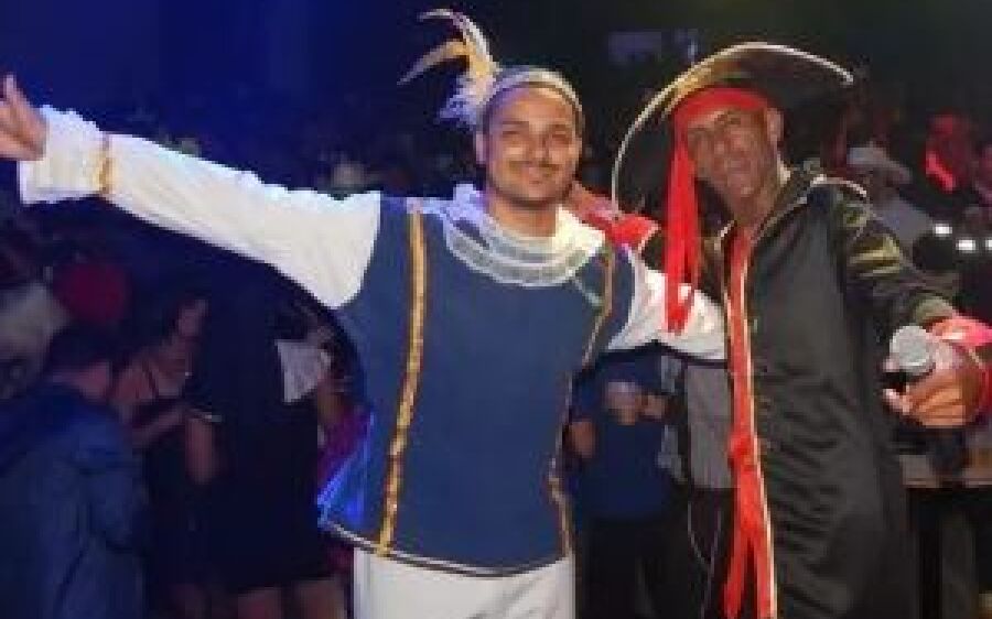 Rio Taquari terá festa à fantasia com músicos chegando de barco