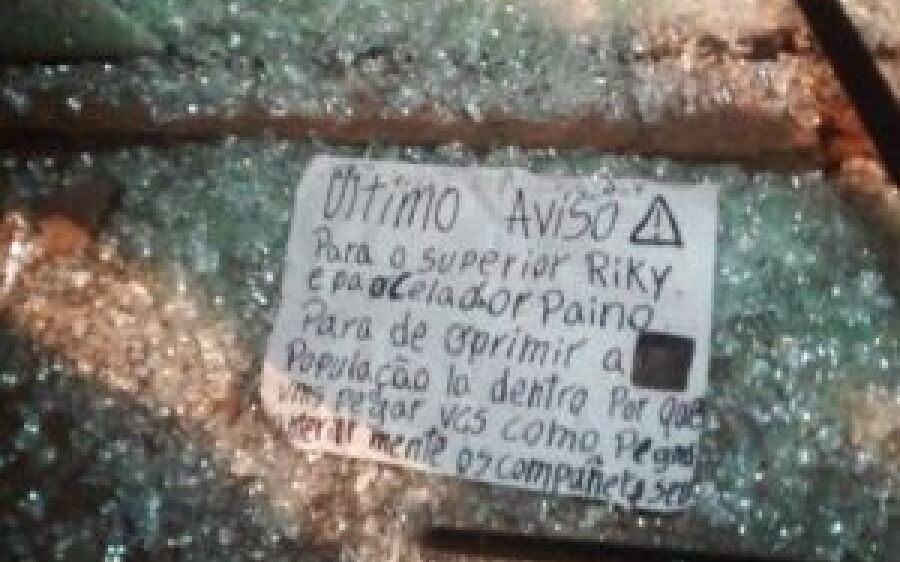 Pistoleiros atiram em casa de servidor penitenciário e deixam bilhete ameaçador
