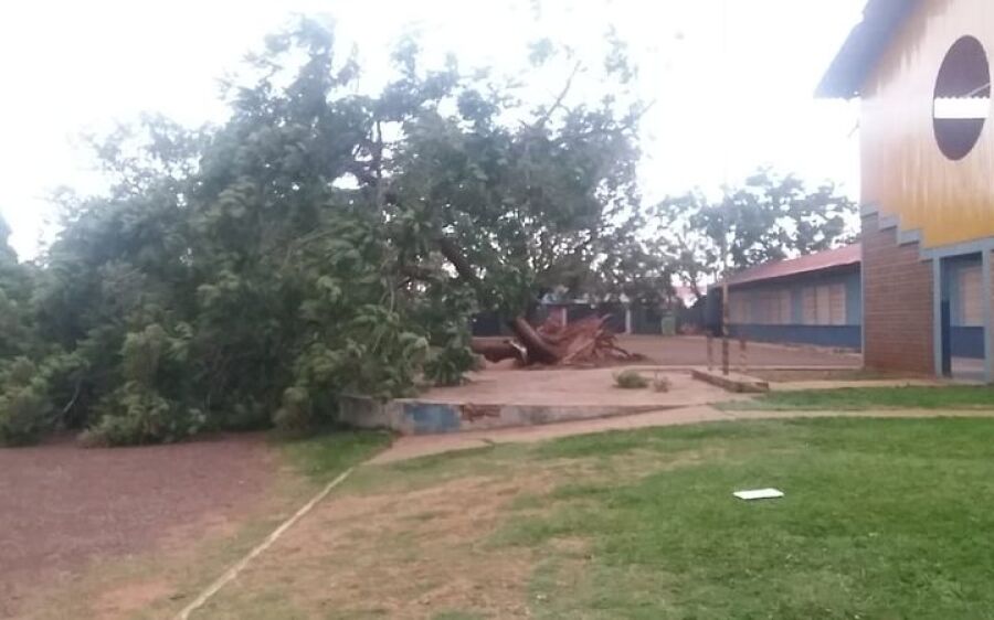 Aulas são suspensas em escolas municipais de Campo Grande após estragos do temporal