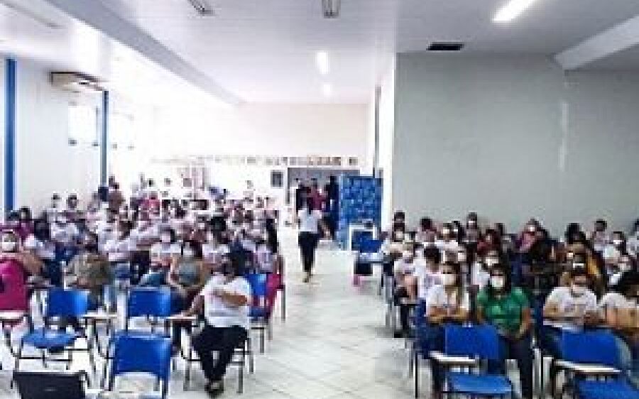 Para celebrar o Outubro Rosa, Café com Elas reconhece o trabalho das servidoras de Coxim