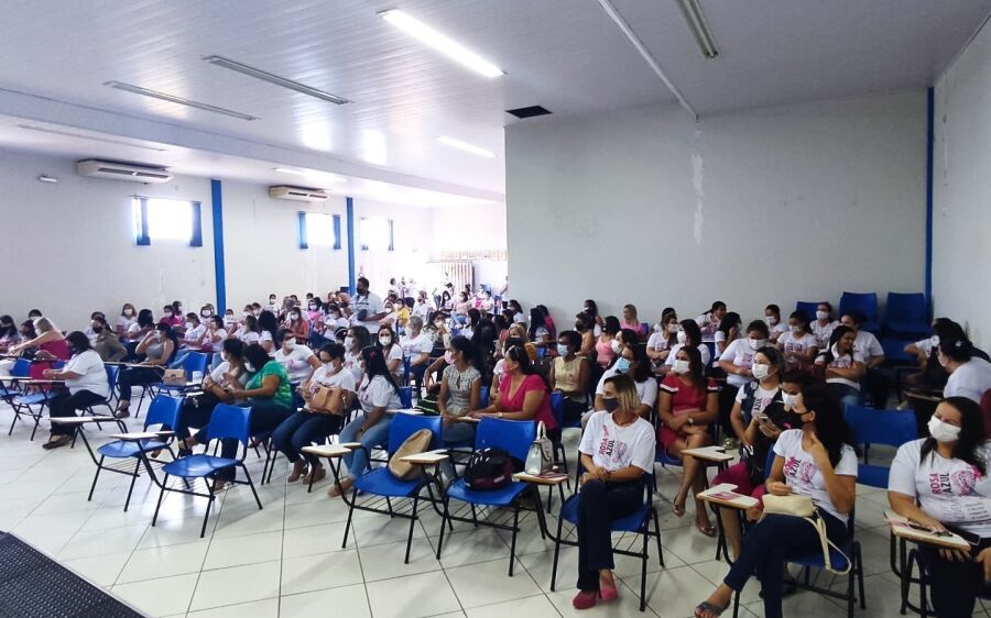 Para celebrar o Outubro Rosa, Café com Elas  reconhece o trabalho das servidoras de Coxim
