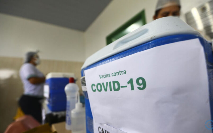 Brasil registra menor média móvel de mortes desde o início da pandemia