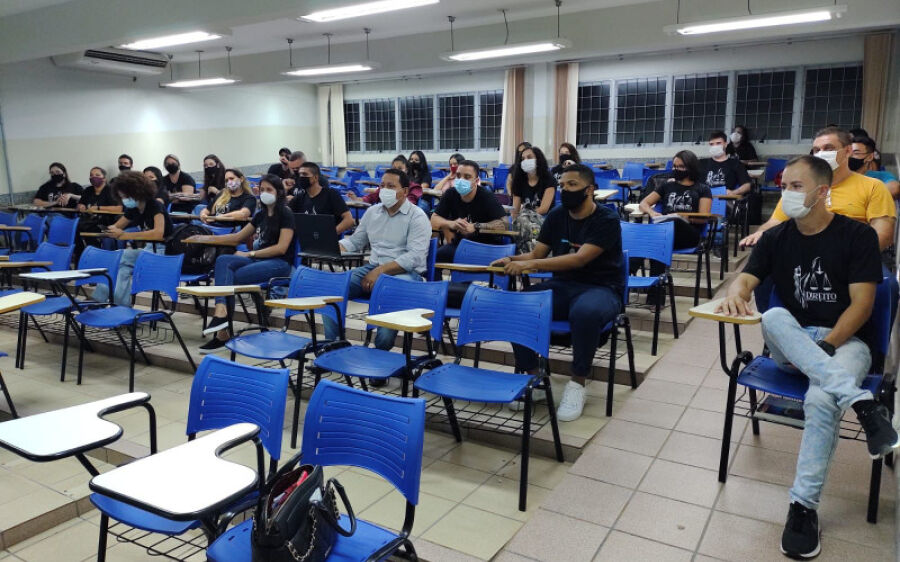 Turma de Direito da UFMS comemora primeiro encontro presencial